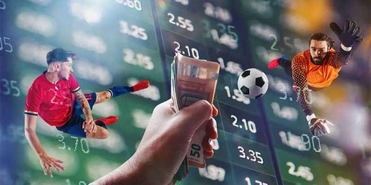 Should You Buy Football Tips? Exploring the Pros and Cons